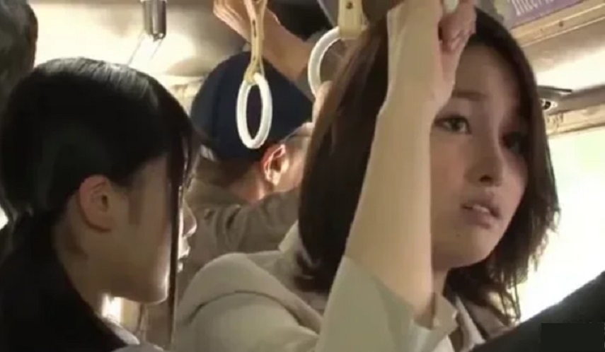 risa onodera and aya miyazaki in answer #1345658