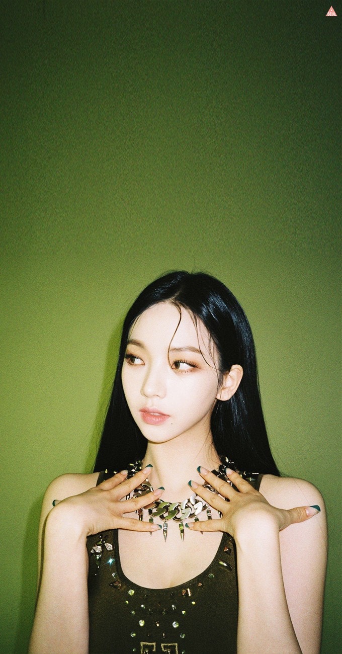 Seul_%EC%B9%B4%EB%A6%AC%EB%82%98_%ED%8A%B8%EC%9C%9757.jpg?type=w750