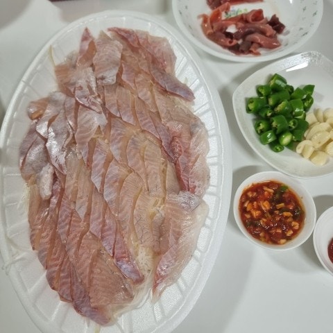 줄돔,돌돔 (뺀지) 회 궁금합니다 회전문가들 봐주세요 : 지식iN