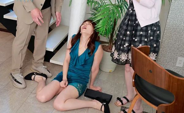 Phim Đi Họp Lớp, Cô Gái Bị Kẻ Từng Tỏ Tình Cô Trả Thù Không Thương Tiếc Vlxx