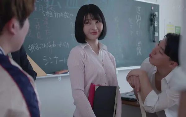 Phim Đám Sinh Viên Cá Biệt Bỗng Dưng Ngoan Khi Cô Giáo Chuyển Đến Đứng Lớp Vlxx