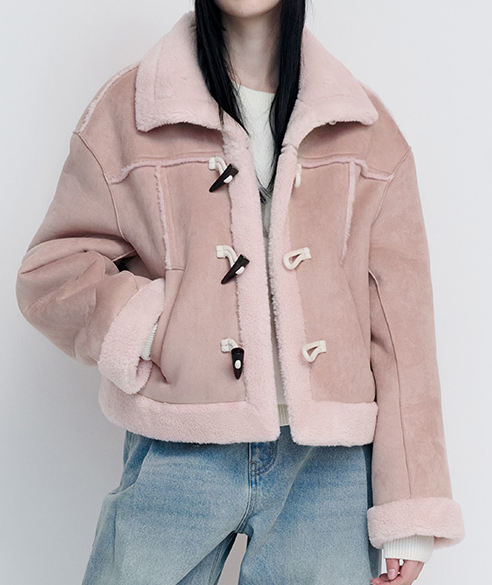 사쿠야 착장 질문 트위터에서 사진 퍼왔습니다 ㅠㅠ혹시 이 핑크