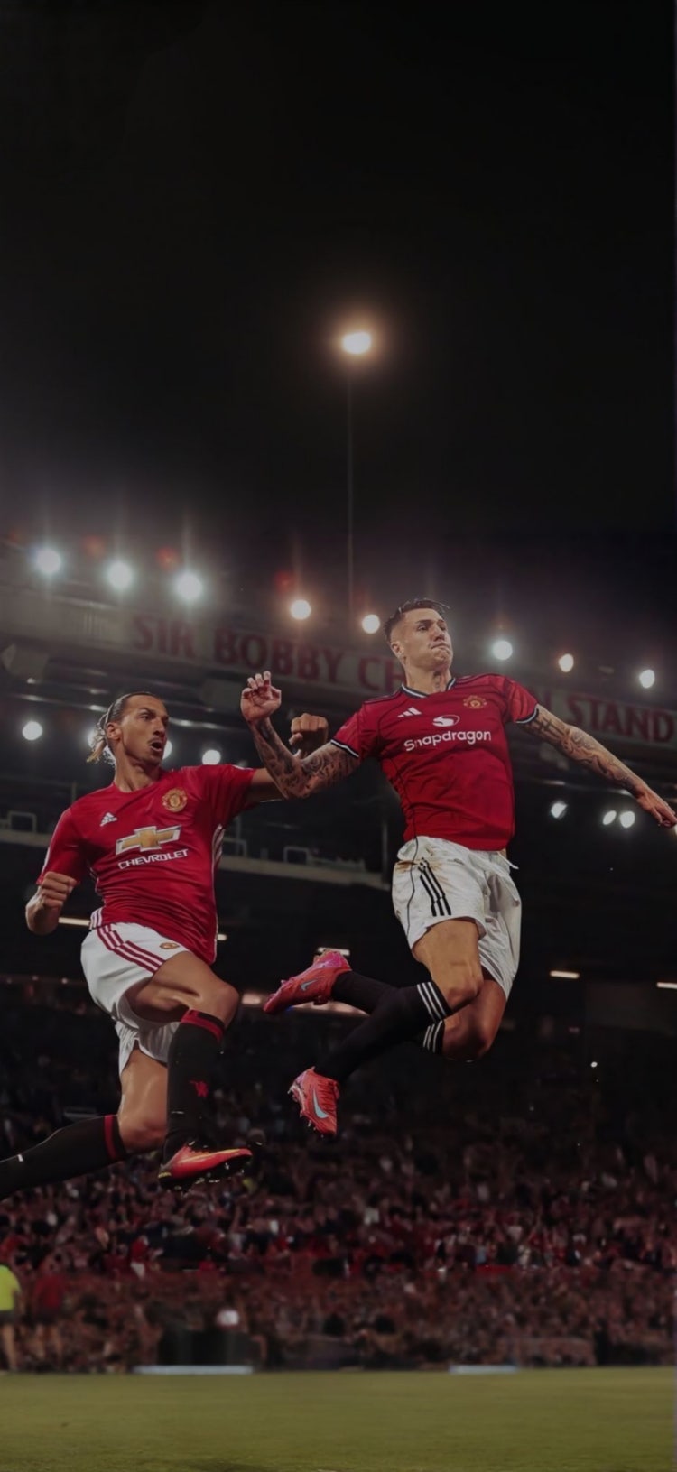 아이폰16프로 사이즈로 변경부탁드립니다... 아이폰16프로 사이즈로 변경부탁드립니다