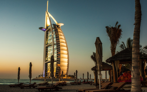 사막 위 이국적인 도시 두바이 여행